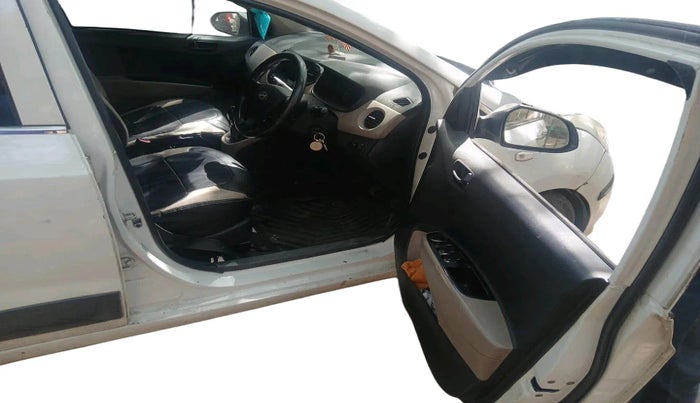 2017 Hyundai Grand i10 MAGNA 1.2 KAPPA VTVT, Petrol, Manual, 75,714 km, interior