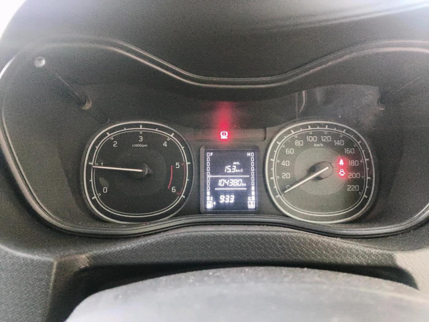 2017 Maruti Vitara Brezza VDI (O), Diesel, Manual, 1,04,380 km, interior