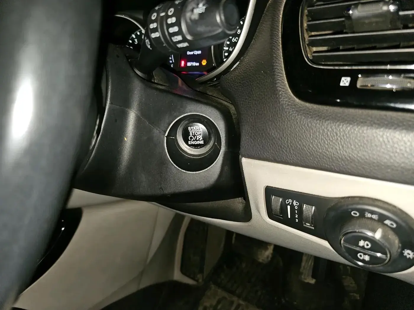 2017 Jeep Compass LIMITED 1.4 PETROL AT, Petrol, Automatic, 61,000 km, interior