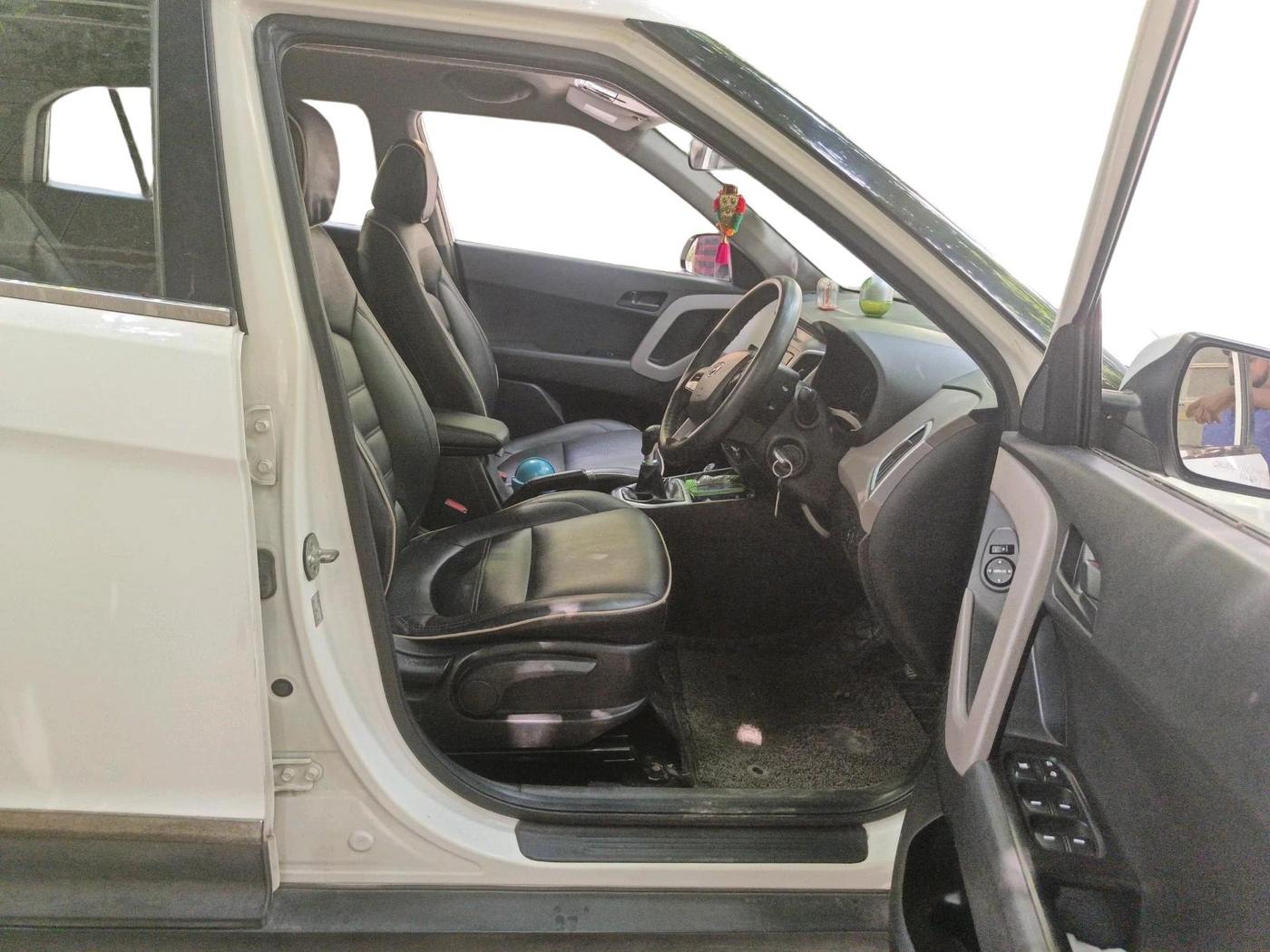 2019 Hyundai Creta E PLUS 1.6 PETROL, Petrol, Manual, 71,925 km, interior