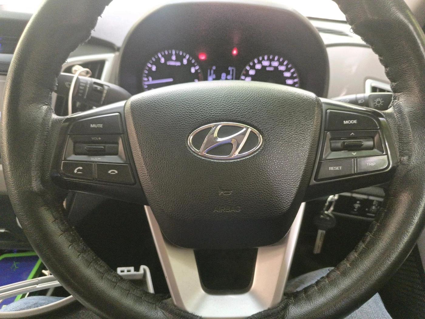 2019 Hyundai Creta E PLUS 1.6 PETROL, Petrol, Manual, 71,925 km, interior