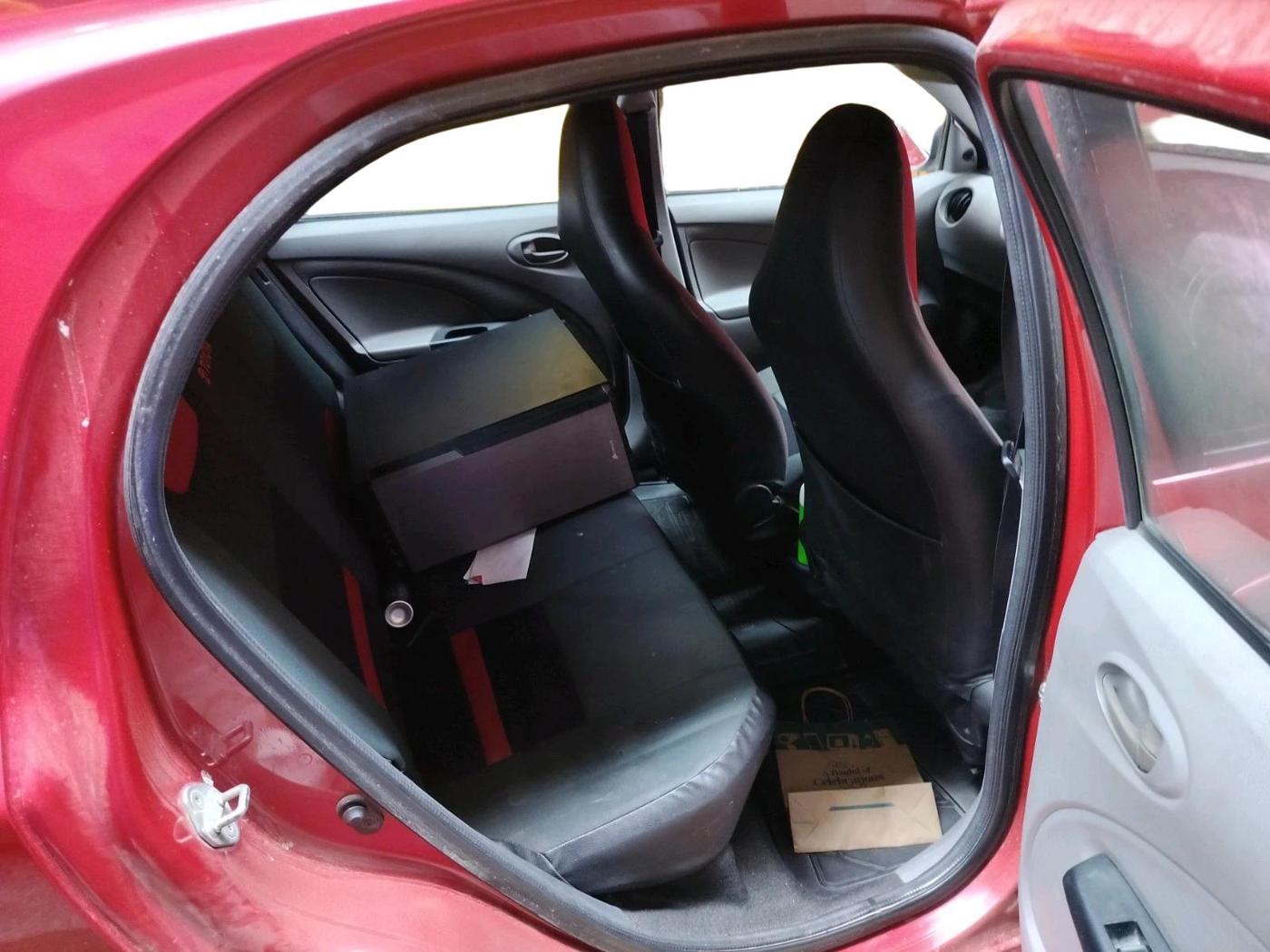 2012 Toyota Etios Liva G, Petrol, Manual, 63,800 km, interior