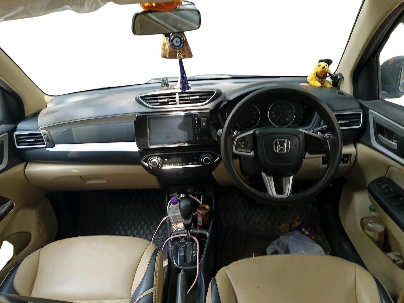 2023 Honda Amaze 1.2L I-VTEC VX CVT, Petrol, Automatic, 54,920 km, interior