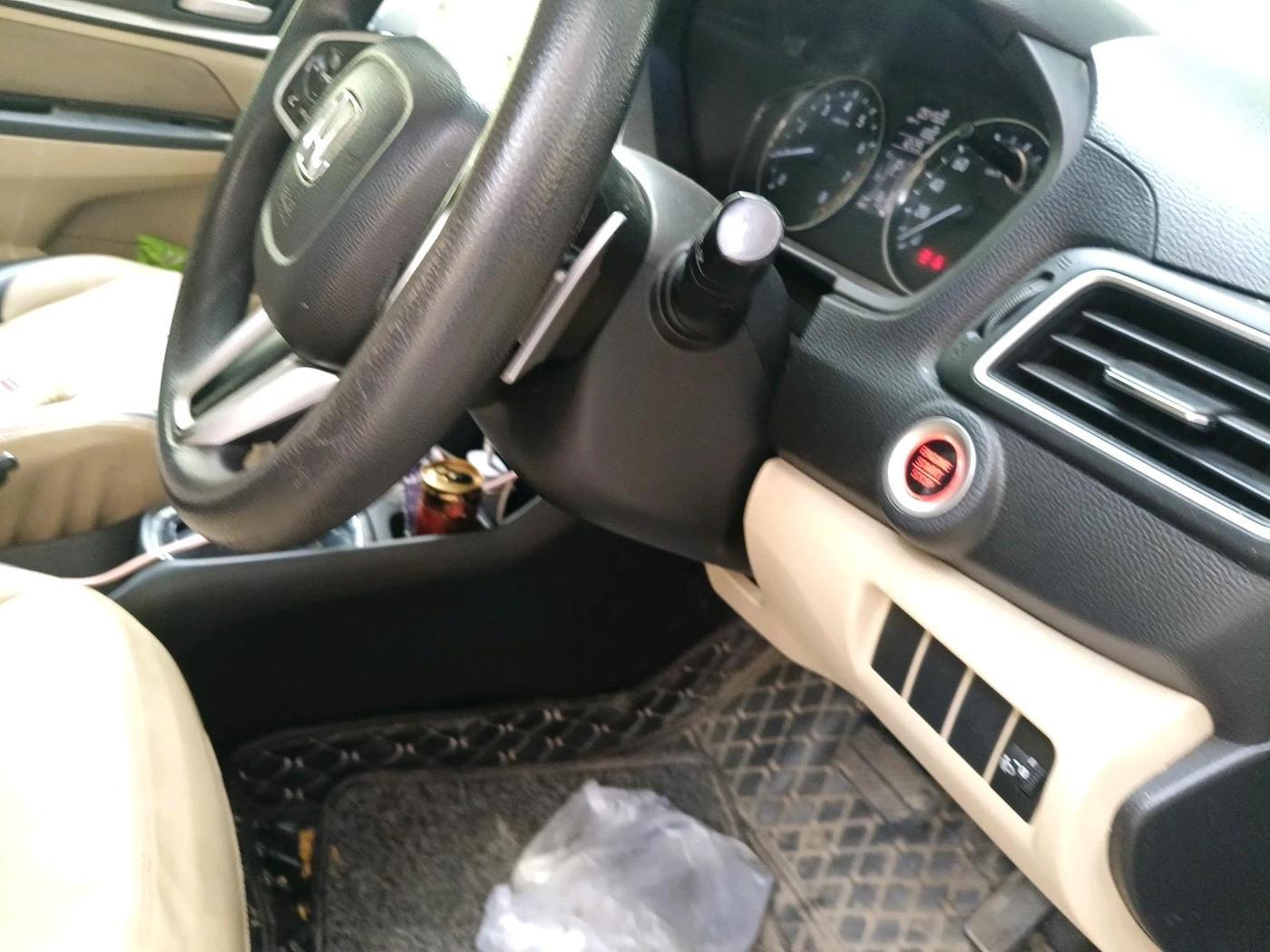 2023 Honda Amaze 1.2L I-VTEC VX CVT, Petrol, Automatic, 54,920 km, interior