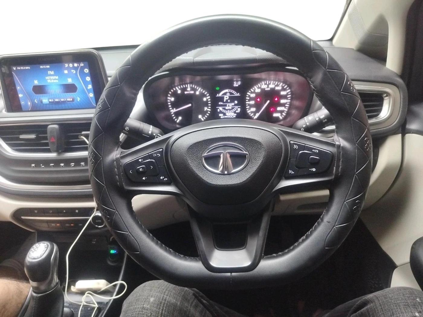 2023 Tata ALTROZ XTA, Petrol, Automatic, 46,898 km, interior