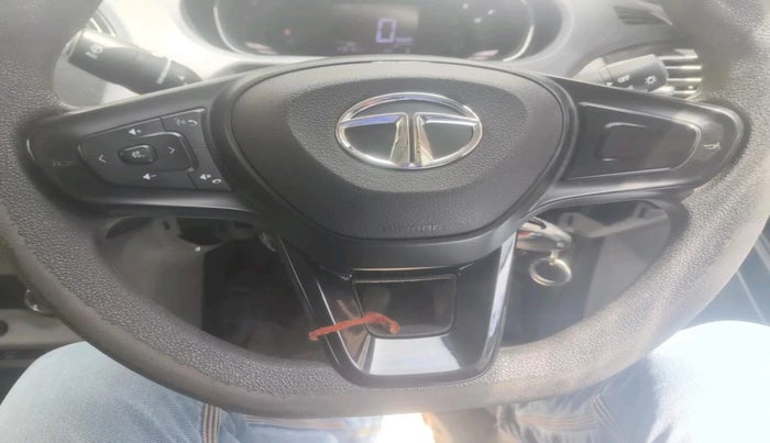 2022 Tata Tiago XT CNG, CNG, Manual, 47,216 km, interior