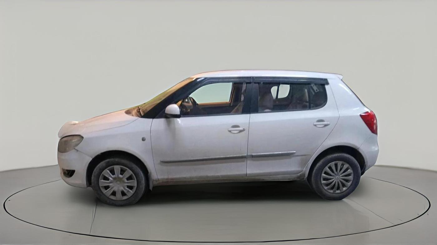 2011 Skoda Fabia AMBIENTE 1.2 MPI, Petrol, Manual, 84,694 km, exterior