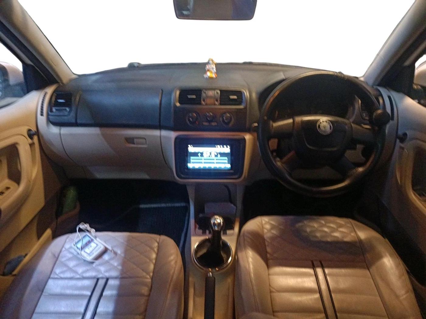 2011 Skoda Fabia AMBIENTE 1.2 MPI, Petrol, Manual, 84,694 km, interior