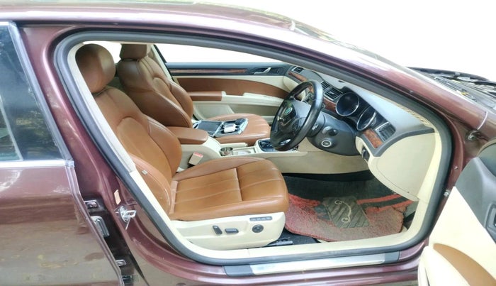 2012 Skoda Superb ELEGANCE 1.8 TSI AT, Petrol, Automatic, 1,01,463 km, interior