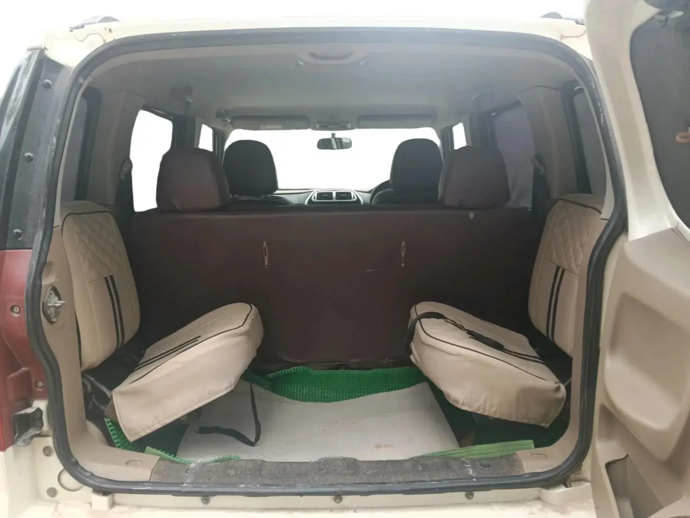2016 Mahindra TUV300 T8, Diesel, Manual, 53,074 km, exterior
