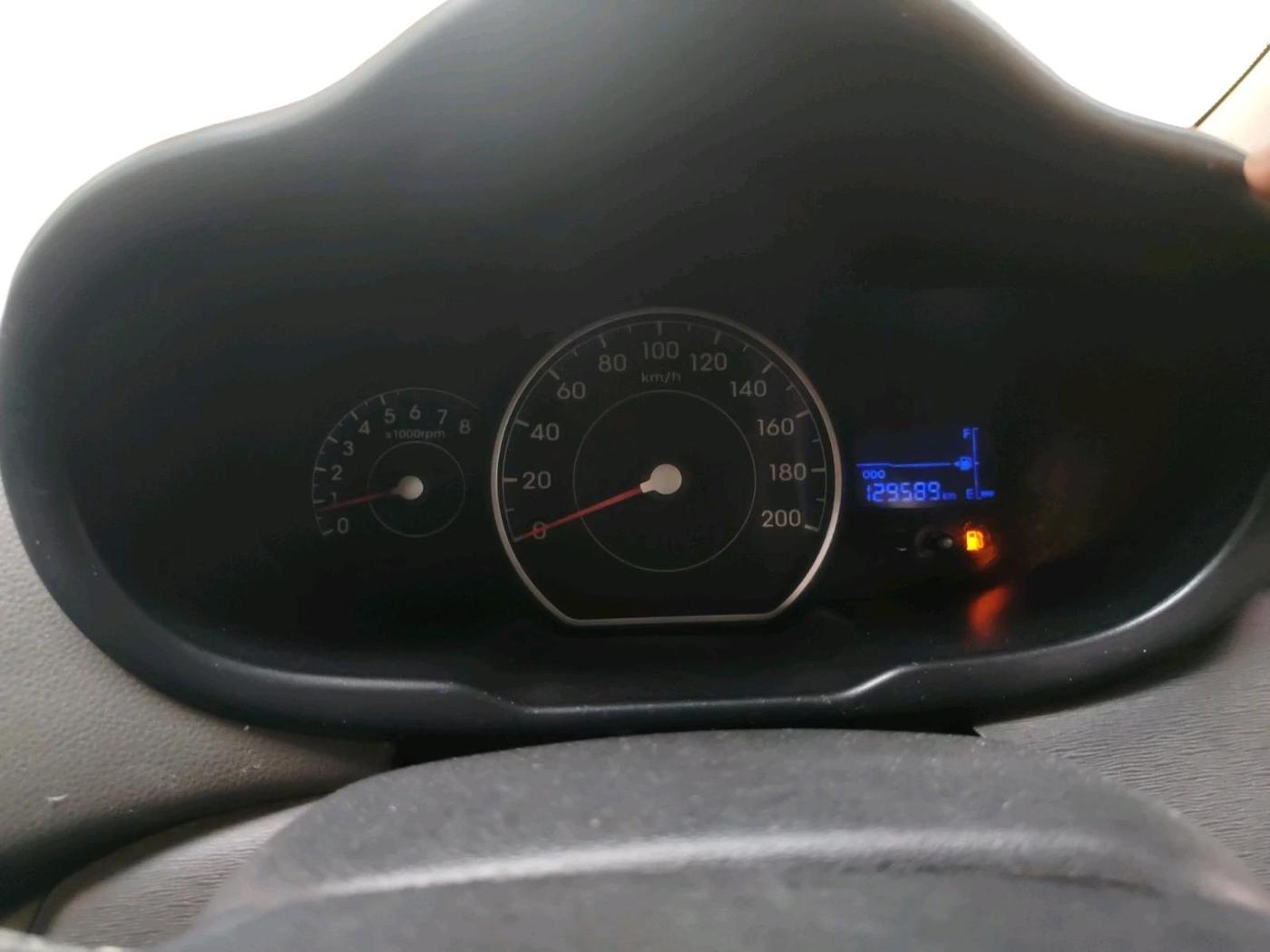 2012 Hyundai i10 MAGNA 1.1, Petrol, Manual, 1,29,589 km, interior