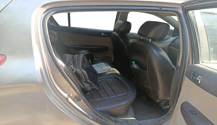 2013 Hyundai i20 SPORTZ 1.2, CNG, Manual, 63,296 km, interior