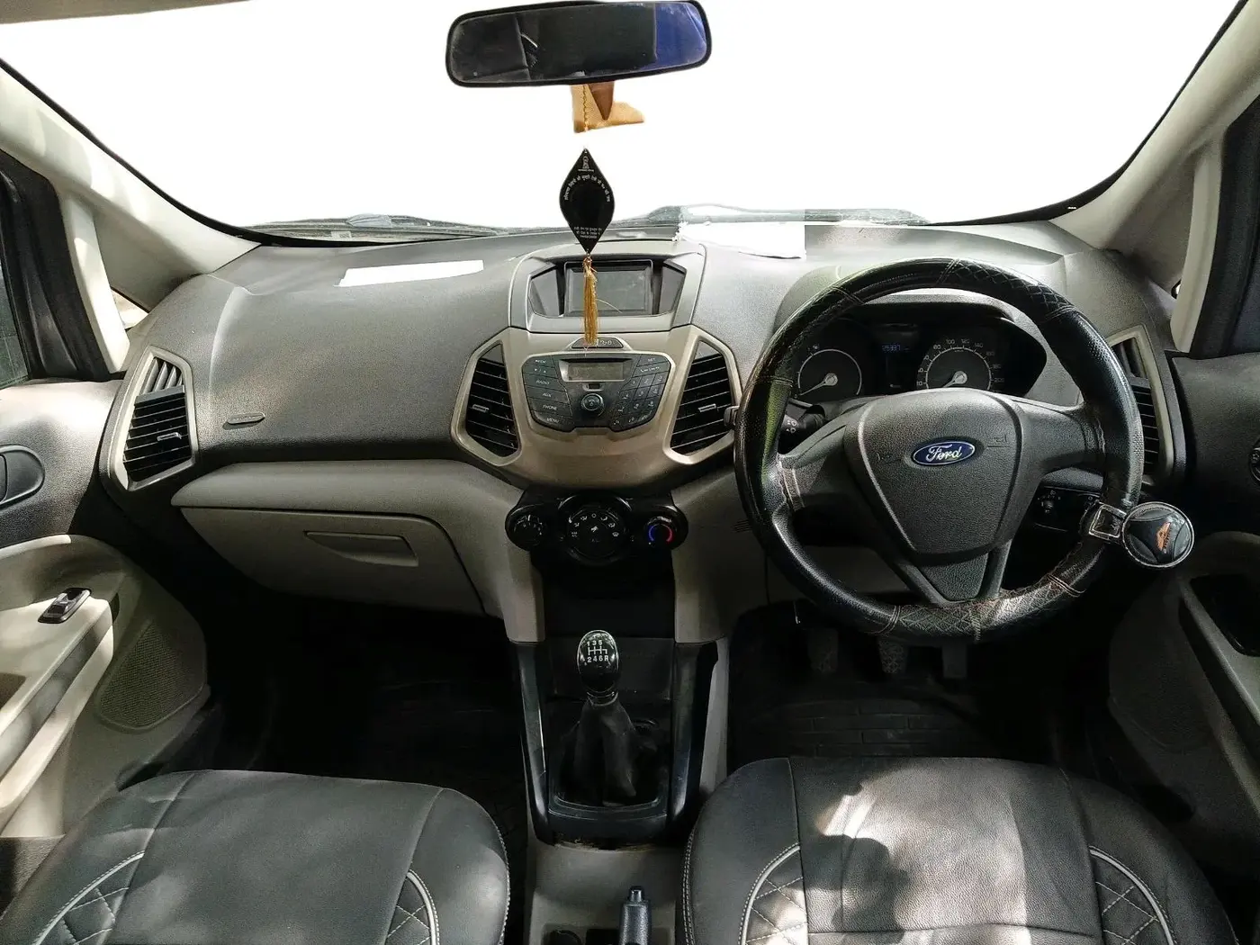 2016 Ford Ecosport AMBIENTE 1.5L PETROL, Petrol, Manual, 1,25,337 km, interior
