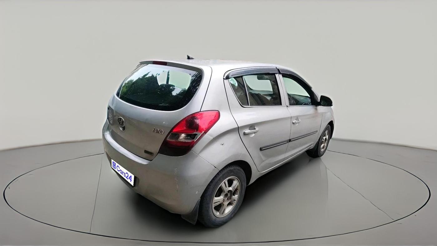 2011 Hyundai i20 SPORTZ 1.2, CNG, Manual, 1,42,381 km, exterior