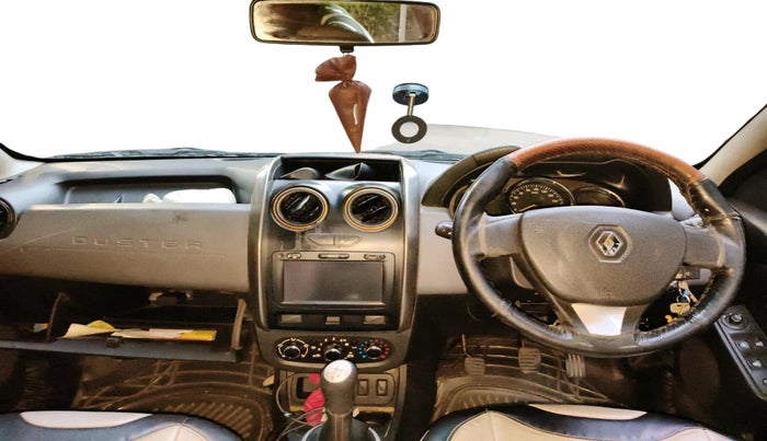 2017 Renault Duster 85 PS RXS MT DIESEL, Diesel, Manual, 1,54,628 km, interior