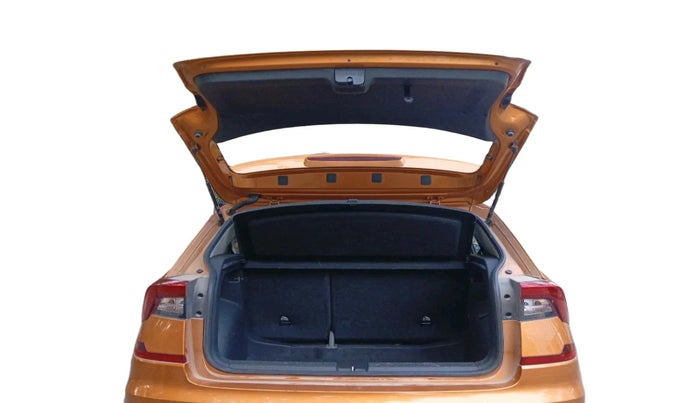 2021 Skoda KUSHAQ AMBITION 1.0L TSI MT, Petrol, Manual, 13,263 km, exterior