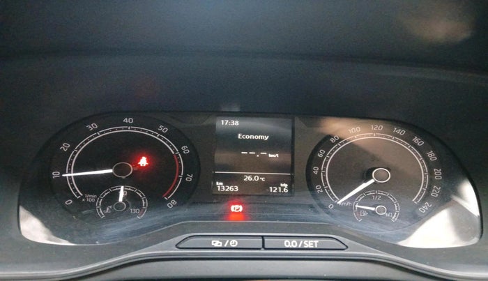 2021 Skoda KUSHAQ AMBITION 1.0L TSI MT, Petrol, Manual, 13,263 km, interior