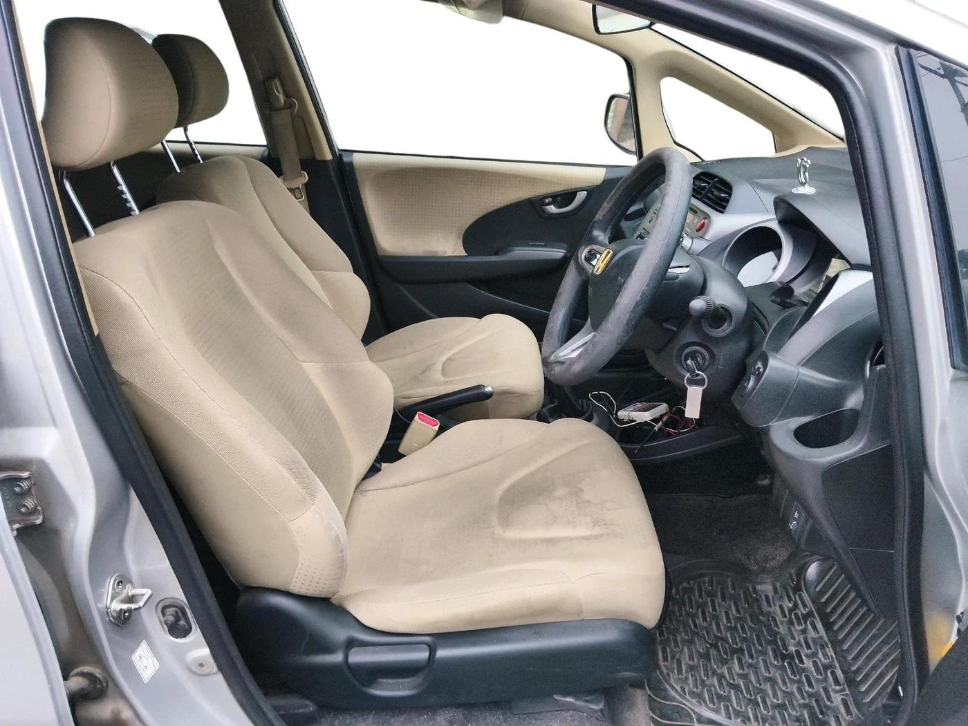 2012 Honda Jazz 1.2L I-VTEC BASE, Petrol, Manual, 1,57,707 km, interior