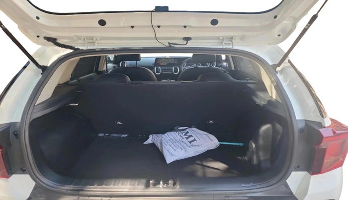 2024 KIA SONET HTK (O) 1.2 Petrol MT, Petrol, Manual, 3,702 km, exterior