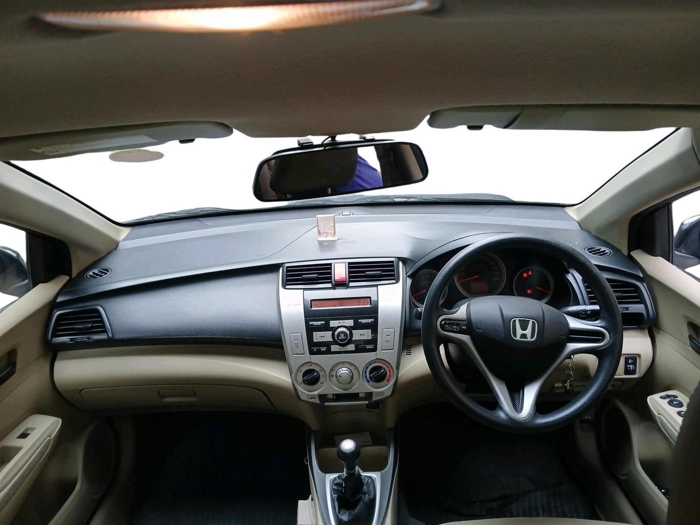 2011 Honda City 1.5L I-VTEC S MT, Petrol, Manual, 1,10,657 km, interior