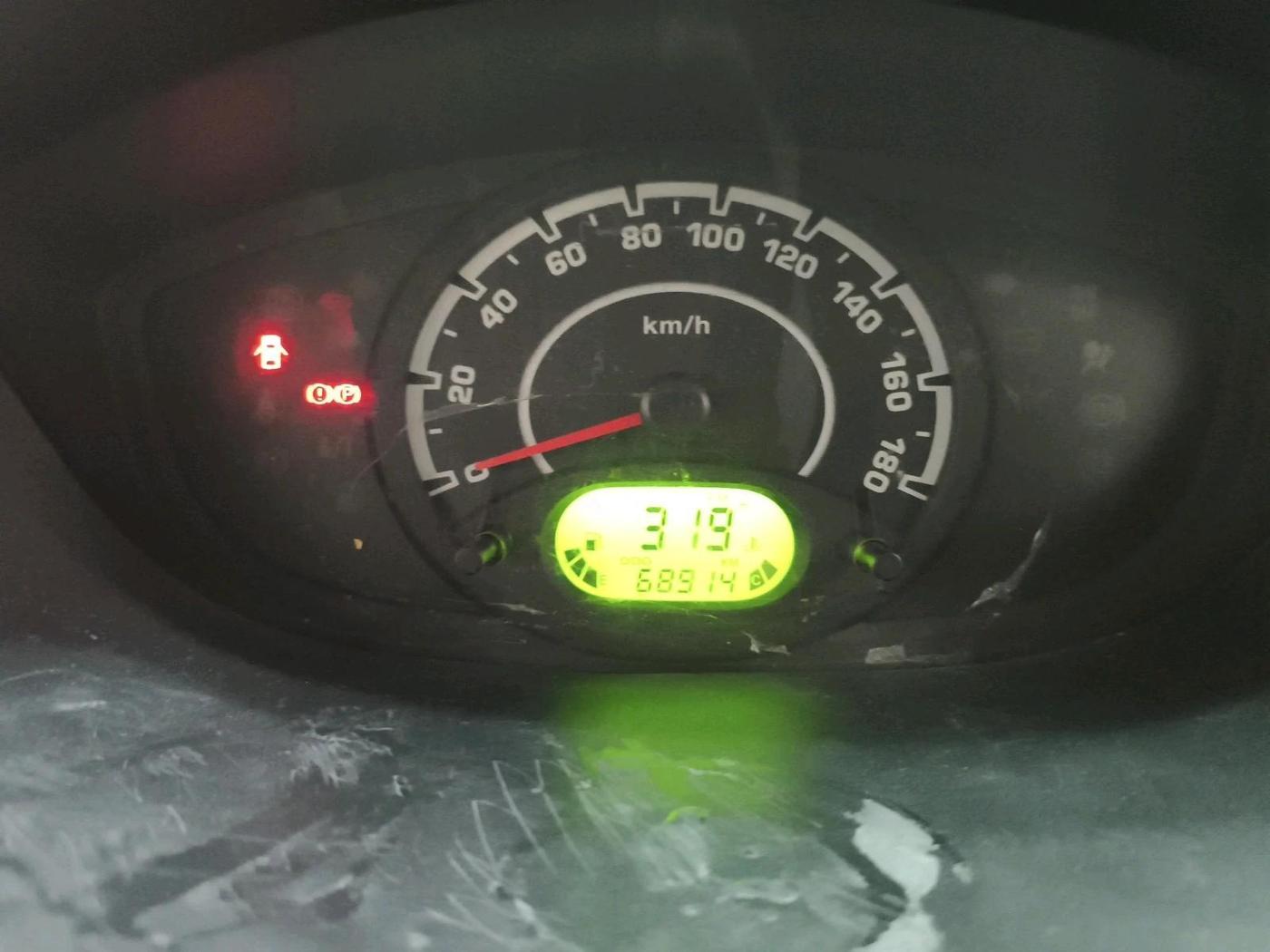 2011 Chevrolet Spark LT 1.0, CNG, Manual, 68,914 km, interior