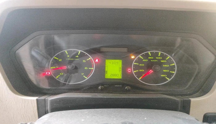 2024 Mahindra SCORPIO CLASSIC S 7STR, Diesel, Manual, 28,801 km, interior