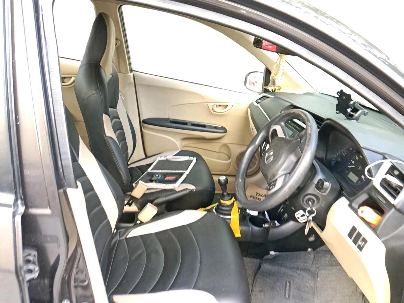 2017 Honda Amaze 1.2L I-VTEC S, Petrol, Manual, 29,998 km, interior