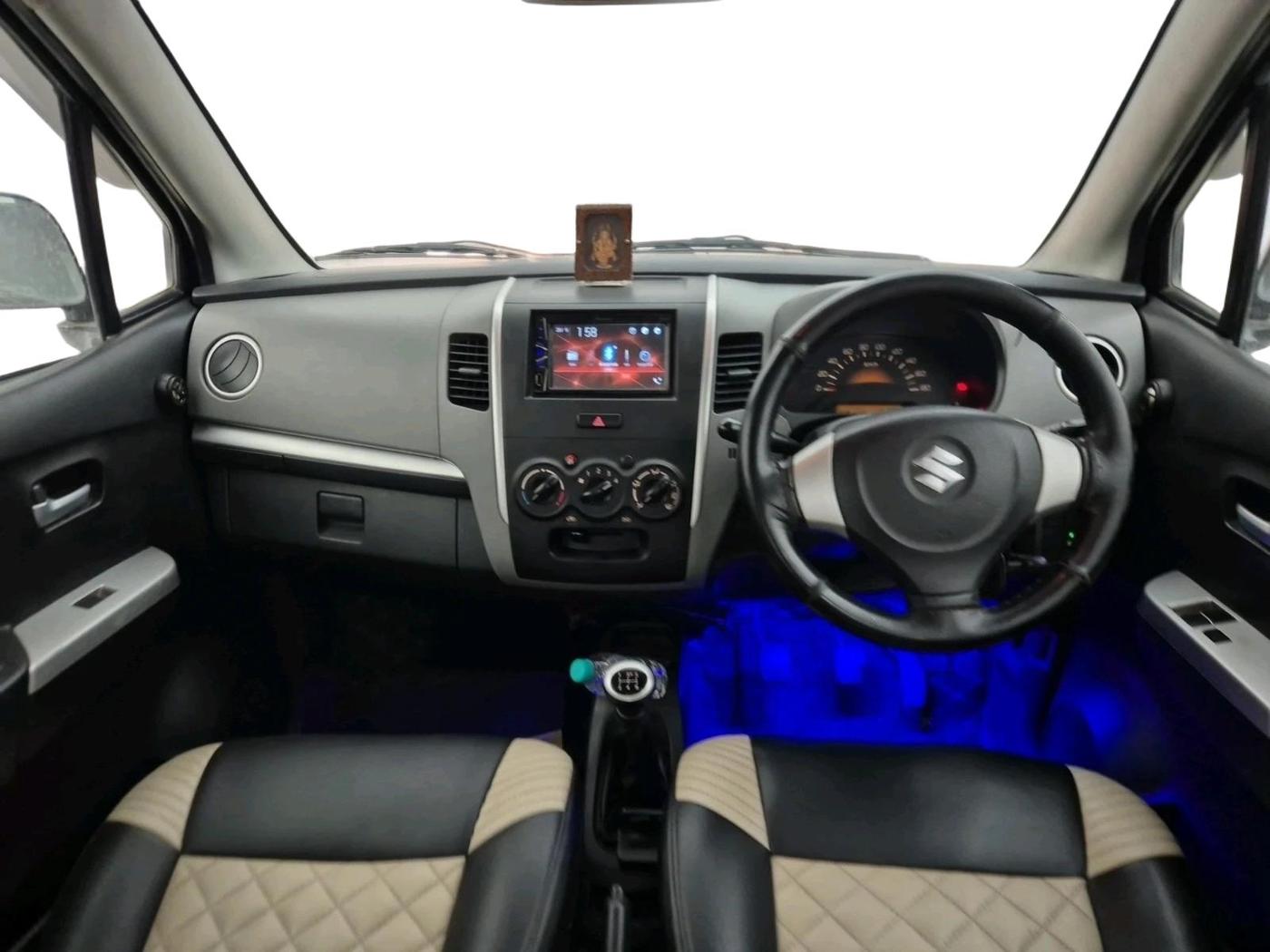 2012 Maruti Wagon R 1.0 LXI CNG, CNG, Manual, 1,19,105 km, interior
