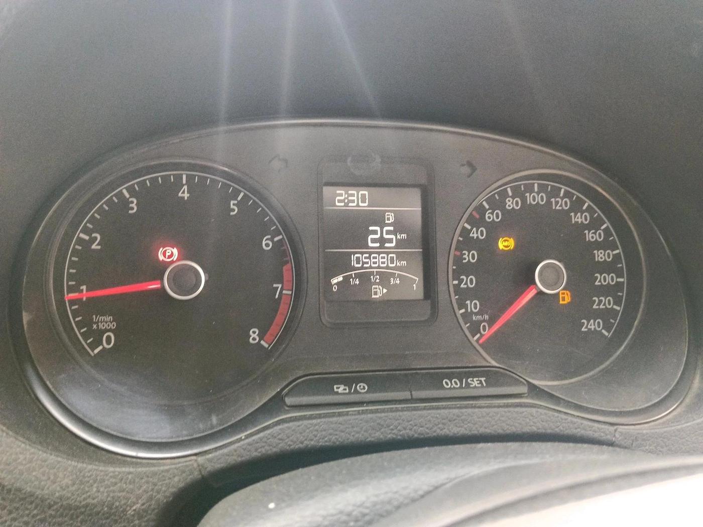 2018 Volkswagen Polo COMFORTLINE 1.0L MPI, Petrol, Manual, 1,05,880 km, interior