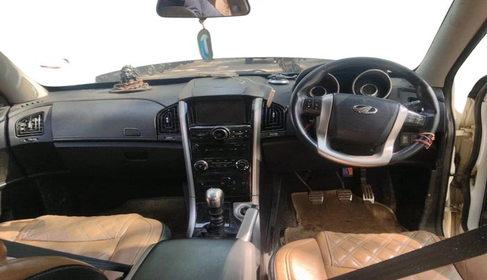 2019 Mahindra XUV500 W11, Diesel, Manual, 65,590 km, interior