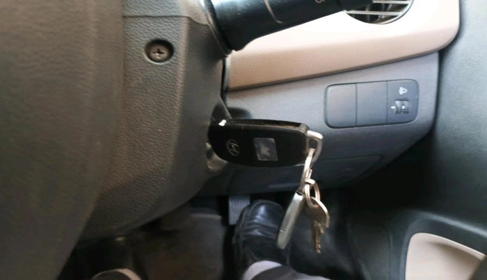 2015 Hyundai Xcent S 1.2, Petrol, Manual, 17,161 km, interior