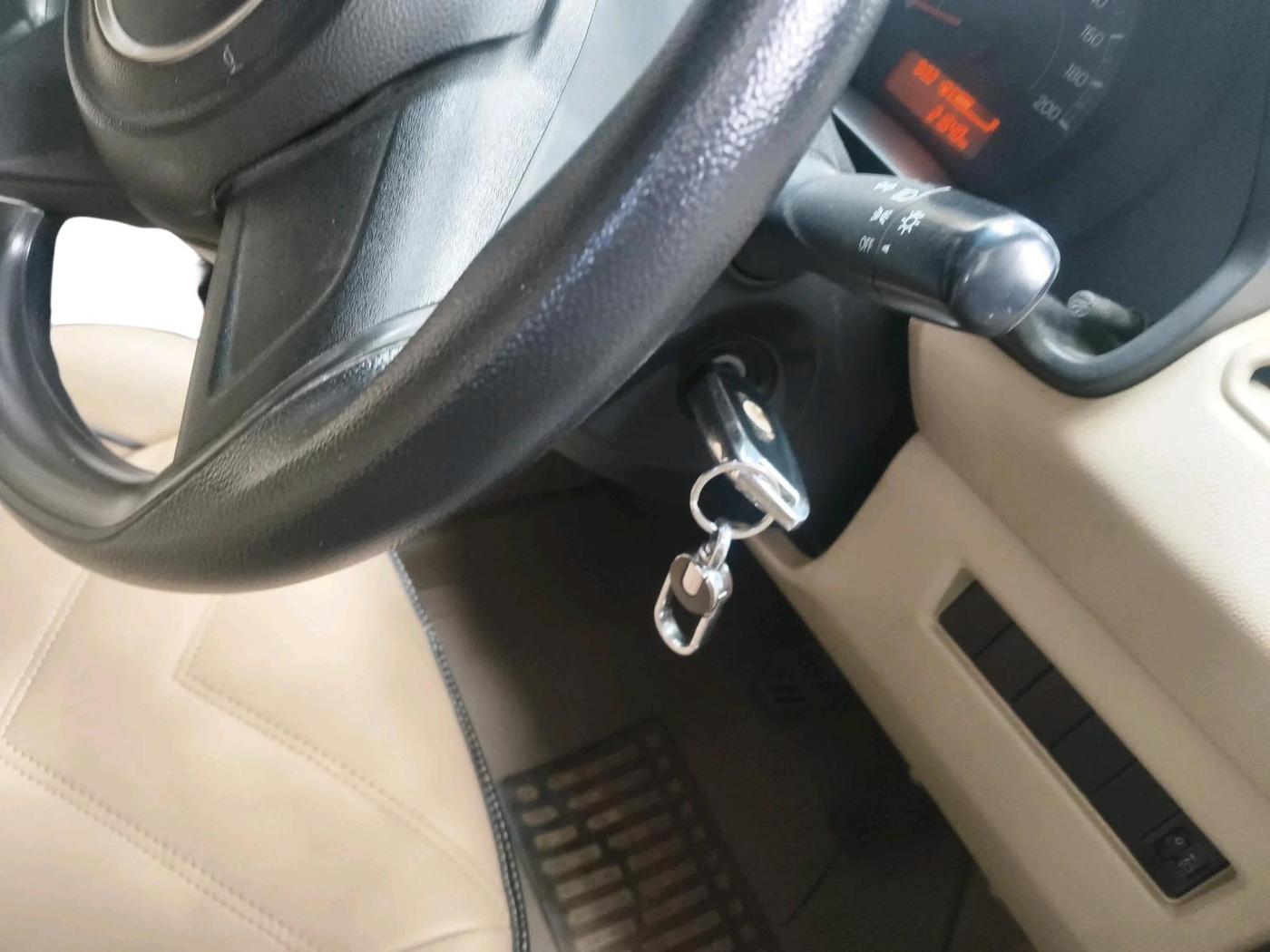 2017 Maruti Dzire LXI, Petrol, Manual, 21,640 km, interior