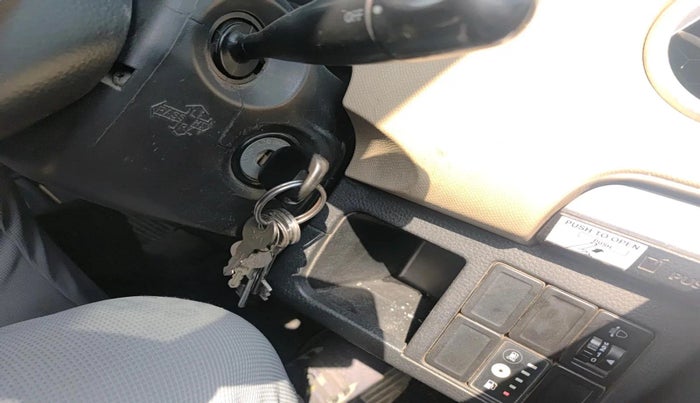 2018 Maruti Wagon R 1.0 LXI CNG, CNG, Manual, 1,35,575 km, interior