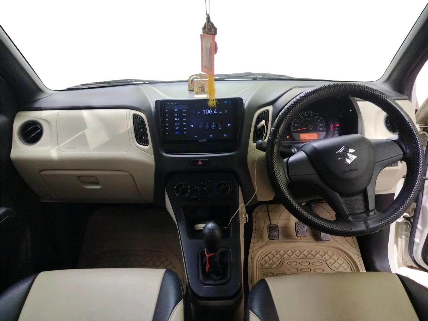 2022 Maruti New Wagon-R LXI 1.0, Petrol, Manual, 13,898 km, interior