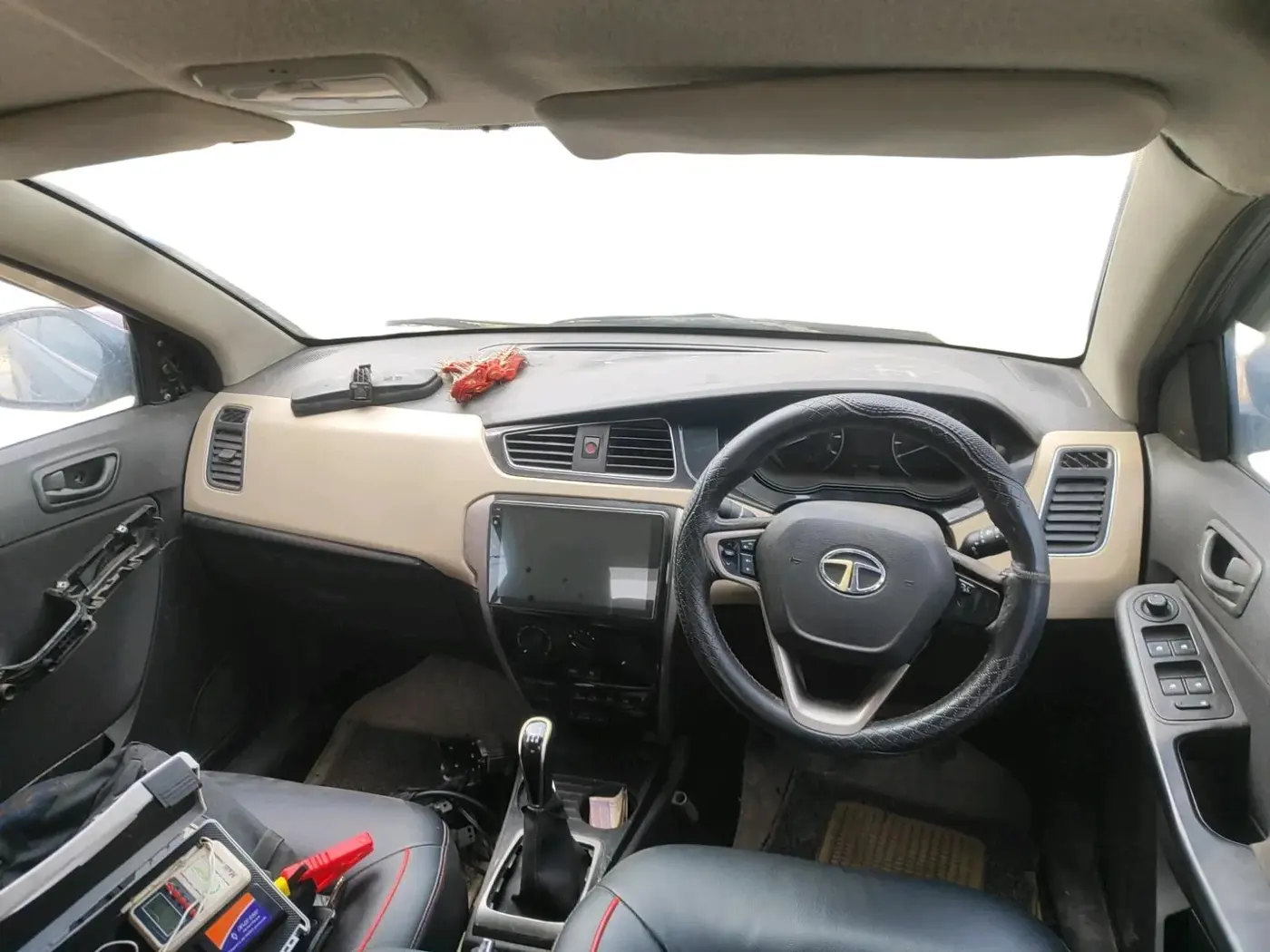 2015 Tata Zest XM PETROL, CNG, Manual, 1,23,456 km, interior