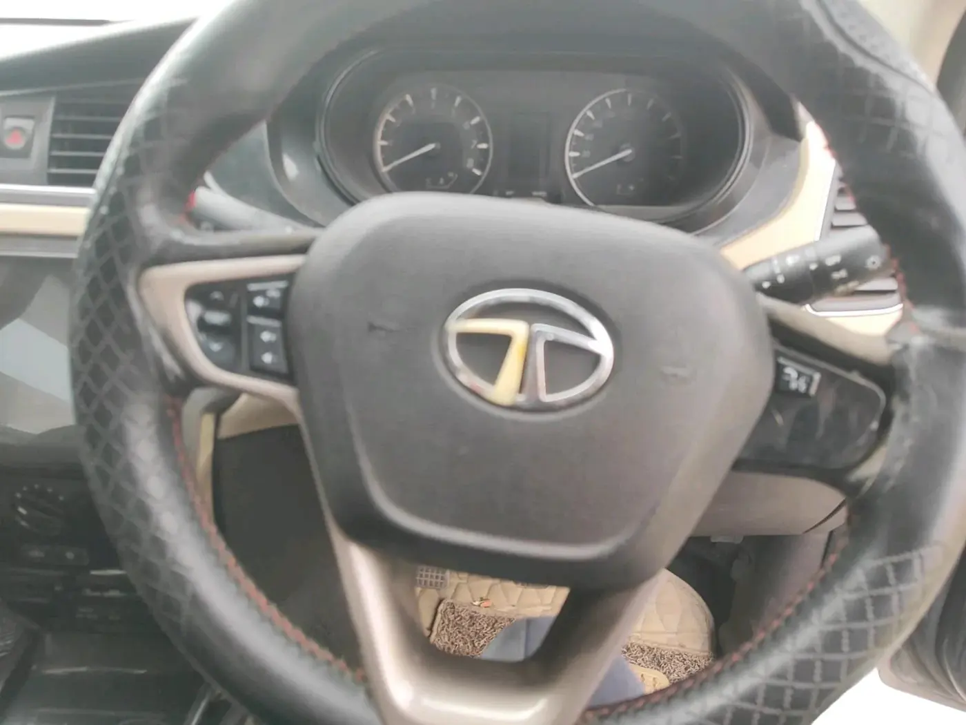 2015 Tata Zest XM PETROL, CNG, Manual, 1,23,456 km, interior