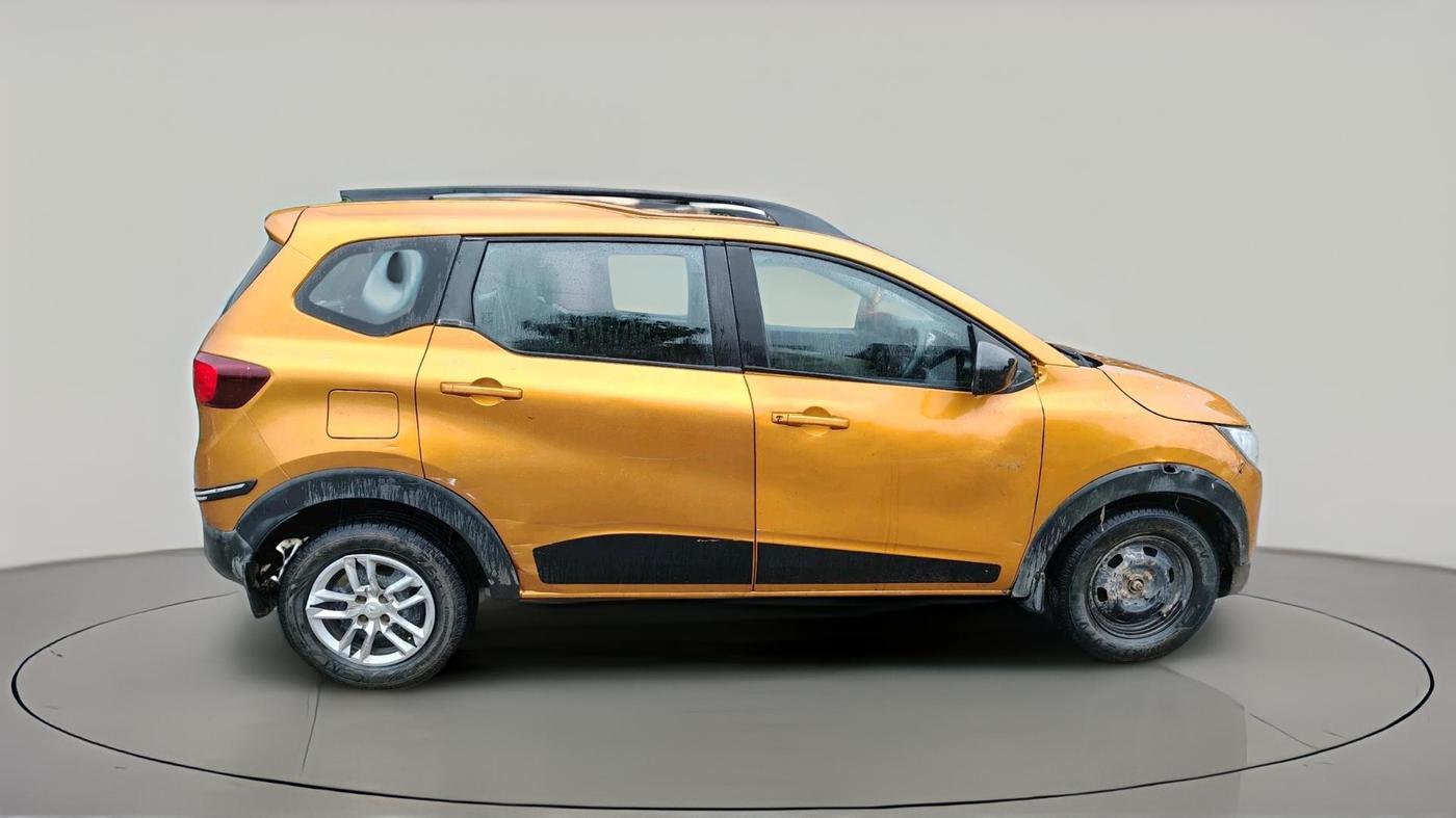 2019 Renault TRIBER RXT, Petrol, Manual, 54,623 km, exterior