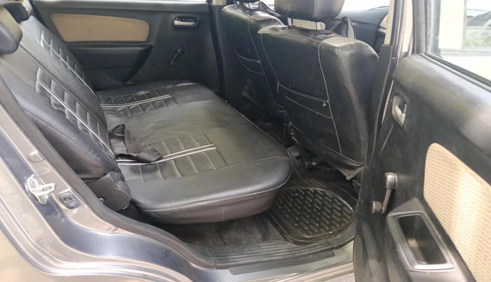 2017 Maruti Wagon R 1.0 LXI CNG, CNG, Manual, 76,007 km, interior