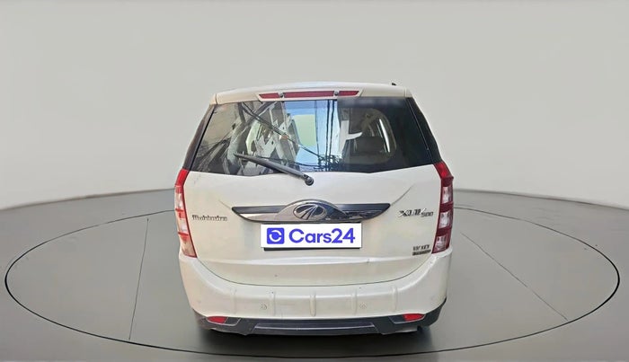 2016 Mahindra XUV500 W10 AT 1.99, Diesel, Automatic, 95,784 km, exterior