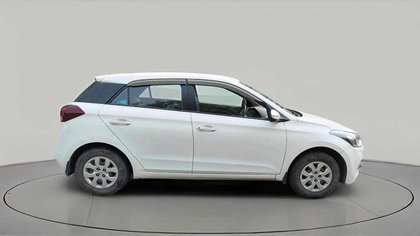 2018 Hyundai Elite i20 SPORTZ 1.2, CNG, Manual, 1,20,459 km, exterior