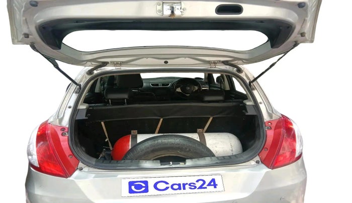 2013 Maruti Swift VXI, CNG, Manual, 88,153 km, exterior