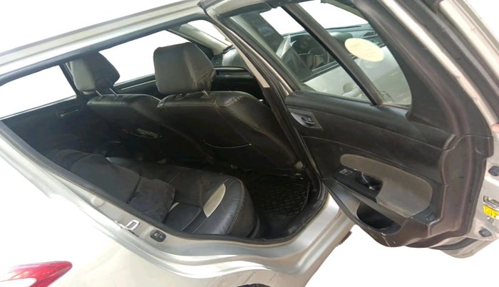2013 Maruti Swift VXI, CNG, Manual, 88,153 km, interior