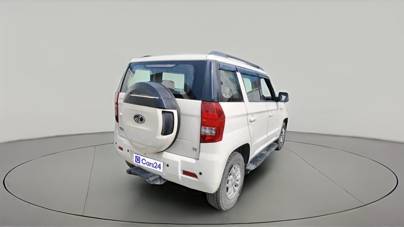 2016 Mahindra TUV300 T8, Diesel, Manual, 1,54,578 km, exterior