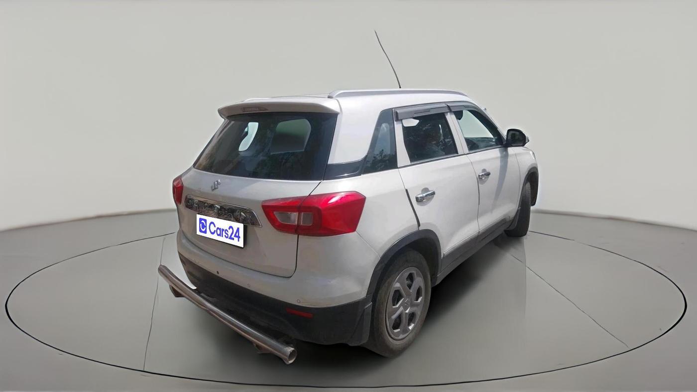 2021 Maruti Vitara Brezza LXI, Petrol, Manual, 1,03,034 km, exterior