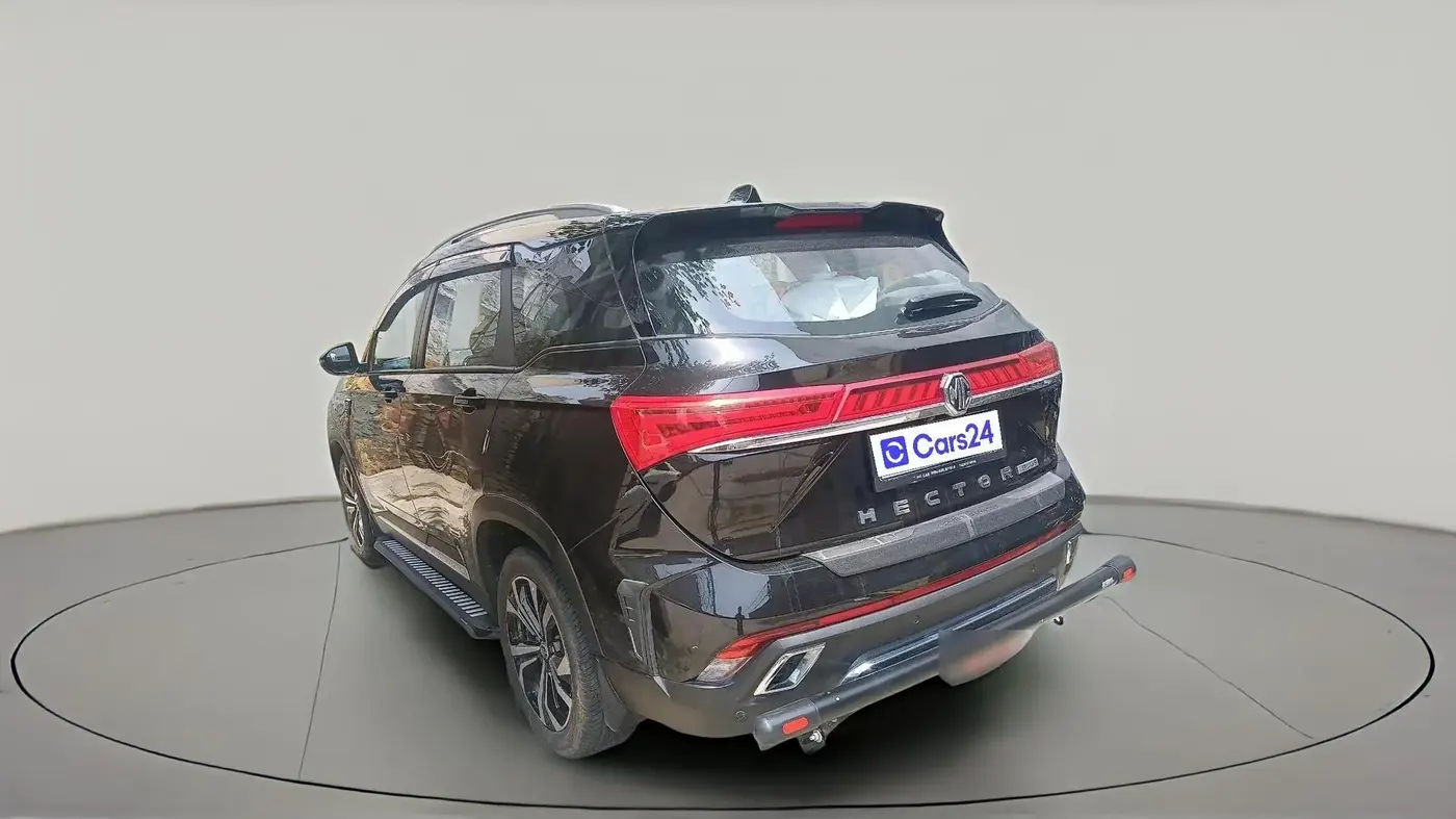 2025 MG HECTOR PLUS Select Pro 1.5 Turbo CVT Petrol 7 STR, Petrol, Automatic, 2,880 km, exterior