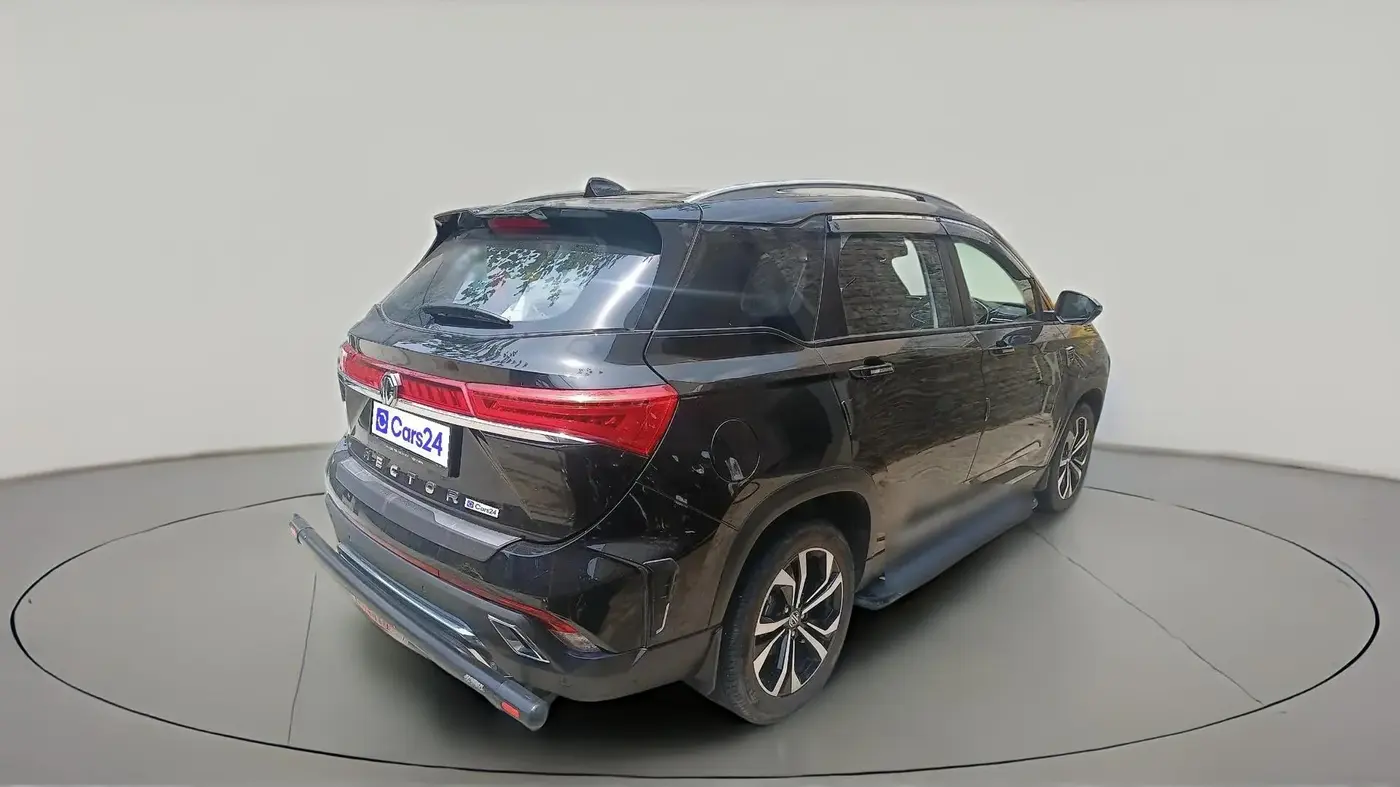 2025 MG HECTOR PLUS Select Pro 1.5 Turbo CVT Petrol 7 STR, Petrol, Automatic, 2,880 km, exterior