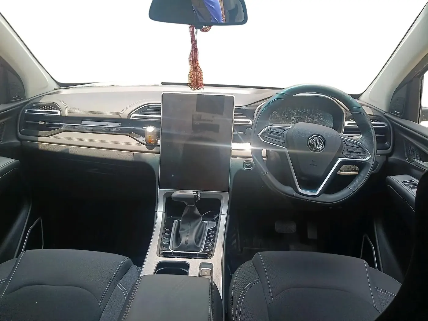 2025 MG HECTOR PLUS Select Pro 1.5 Turbo CVT Petrol 7 STR, Petrol, Automatic, 2,880 km, interior