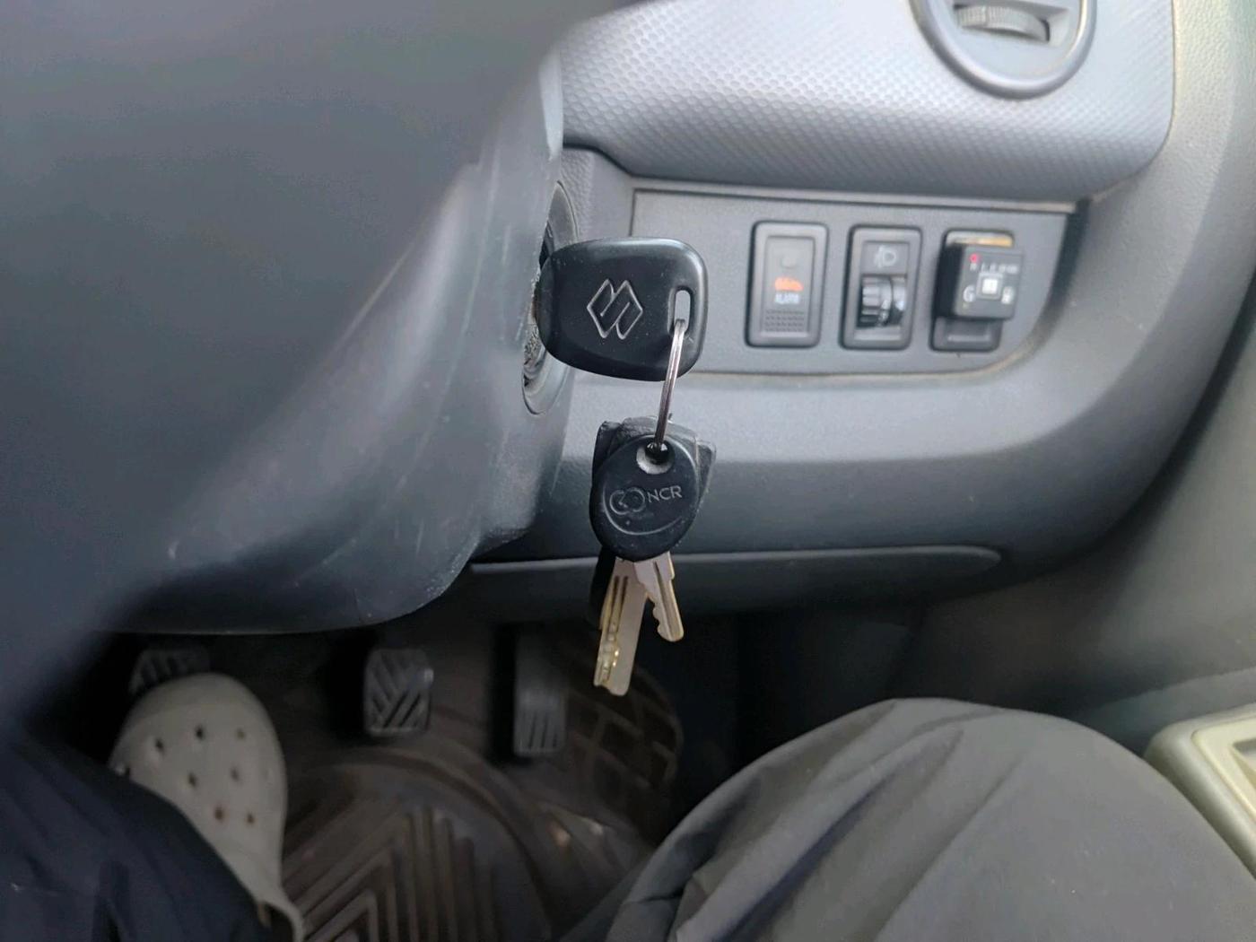 2011 Maruti Ritz LXI, CNG, Manual, 72,911 km, interior