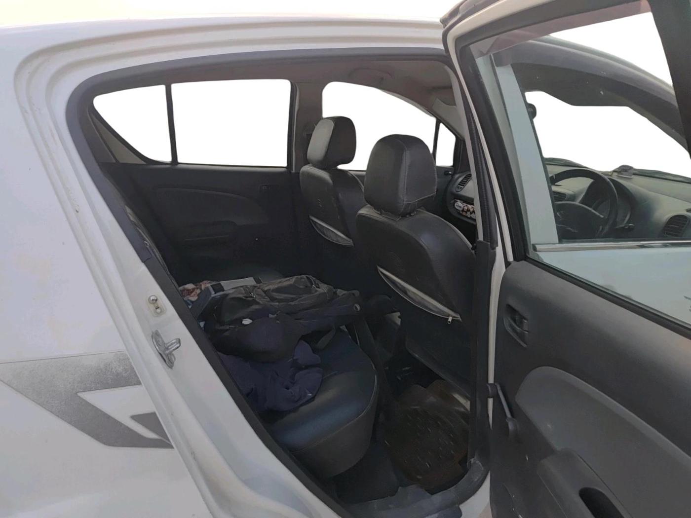 2011 Maruti Ritz LXI, CNG, Manual, 72,911 km, interior