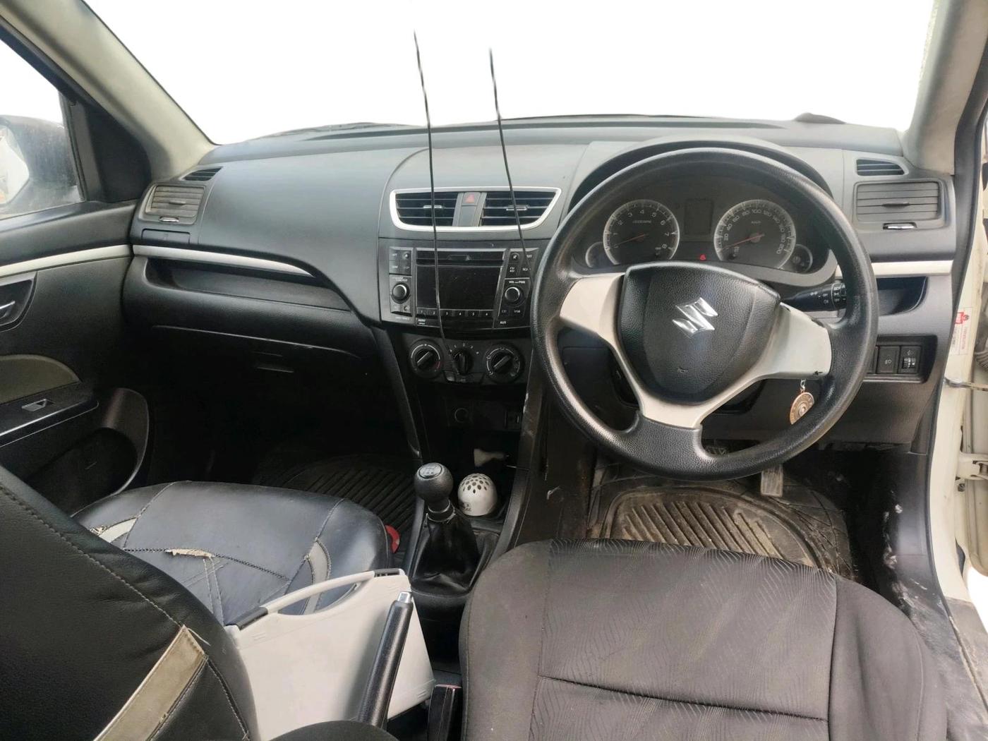 2011 Maruti Swift VXI, Petrol, Manual, 74,882 km, interior